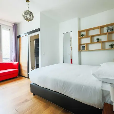 Magnificent - 1br- 3p -
